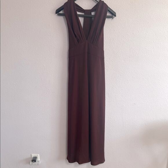 Banana Republic Dresses & Skirts - NWT Banana Republic Women Elegant Burgundy Sleeveless cocktail Midi Dress Size 4